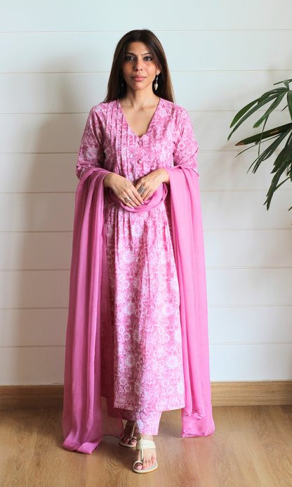 Cotton Blush Haze Pleated Neck Kurta, Pant & Chiffon Dupatta