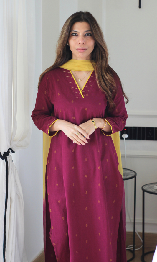 Plum Handloom Cotton Dobby Kurta, Pant & Chiffon Ombre Dupatta
