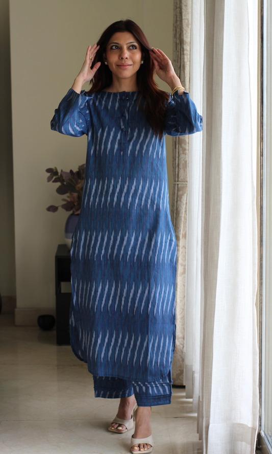 Sapphire Lines Ikat Buttoned Kurta with Pintuck Pleated Pants