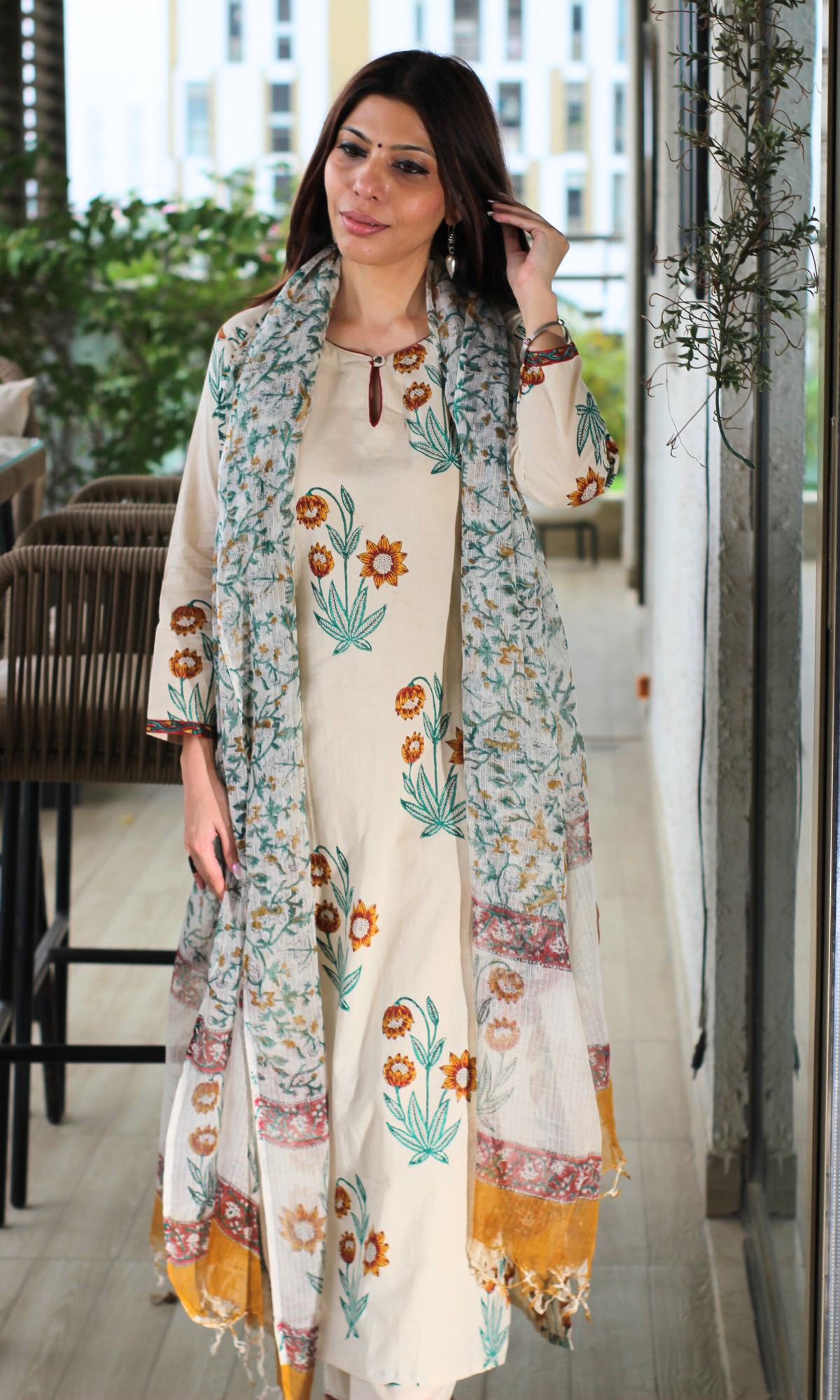 Saira Gulnaar Mughal Print Kurta, Kota Dupatta & Cotton Pants
