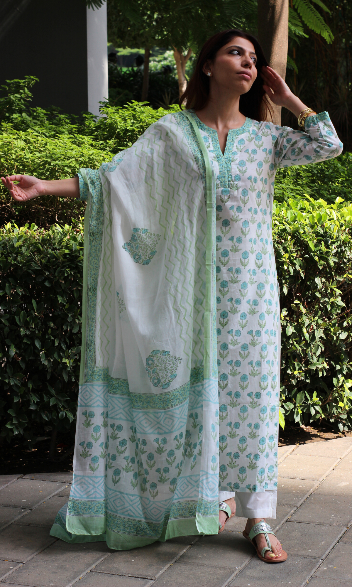 White Morning Dew Handblock Printed Kurta, Dupatta & Cotton Pants