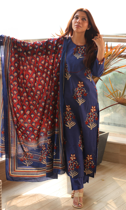 Cotton Neelam Gul Mughal Print Kurta, Contrast Printed Dupatta & Pants