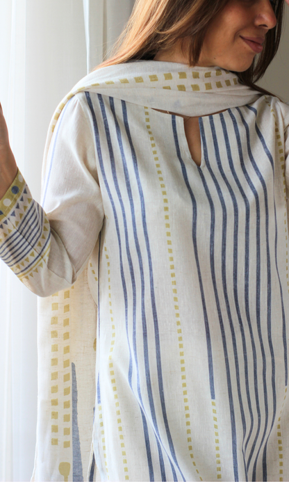 Morning Tide Linen Blend Kurta, Dupatta & Cotton Pants