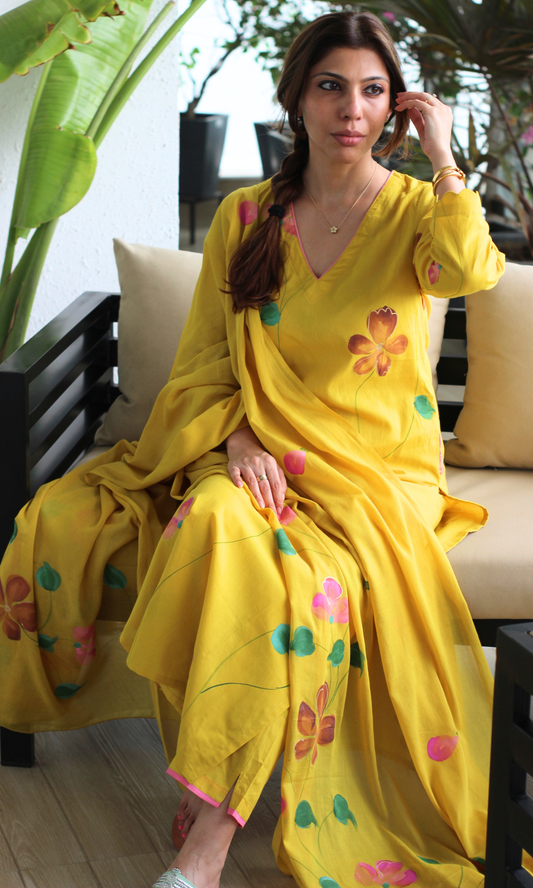 Genda Phool Cotton Handbrush Painted Kurta, Dupatta & Cotton Pants