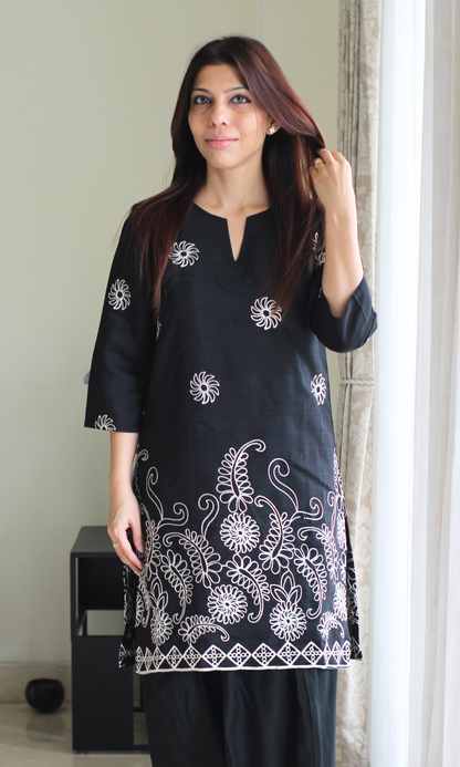 Raabta Black Embroidered Kurta with Farshi Salwaar