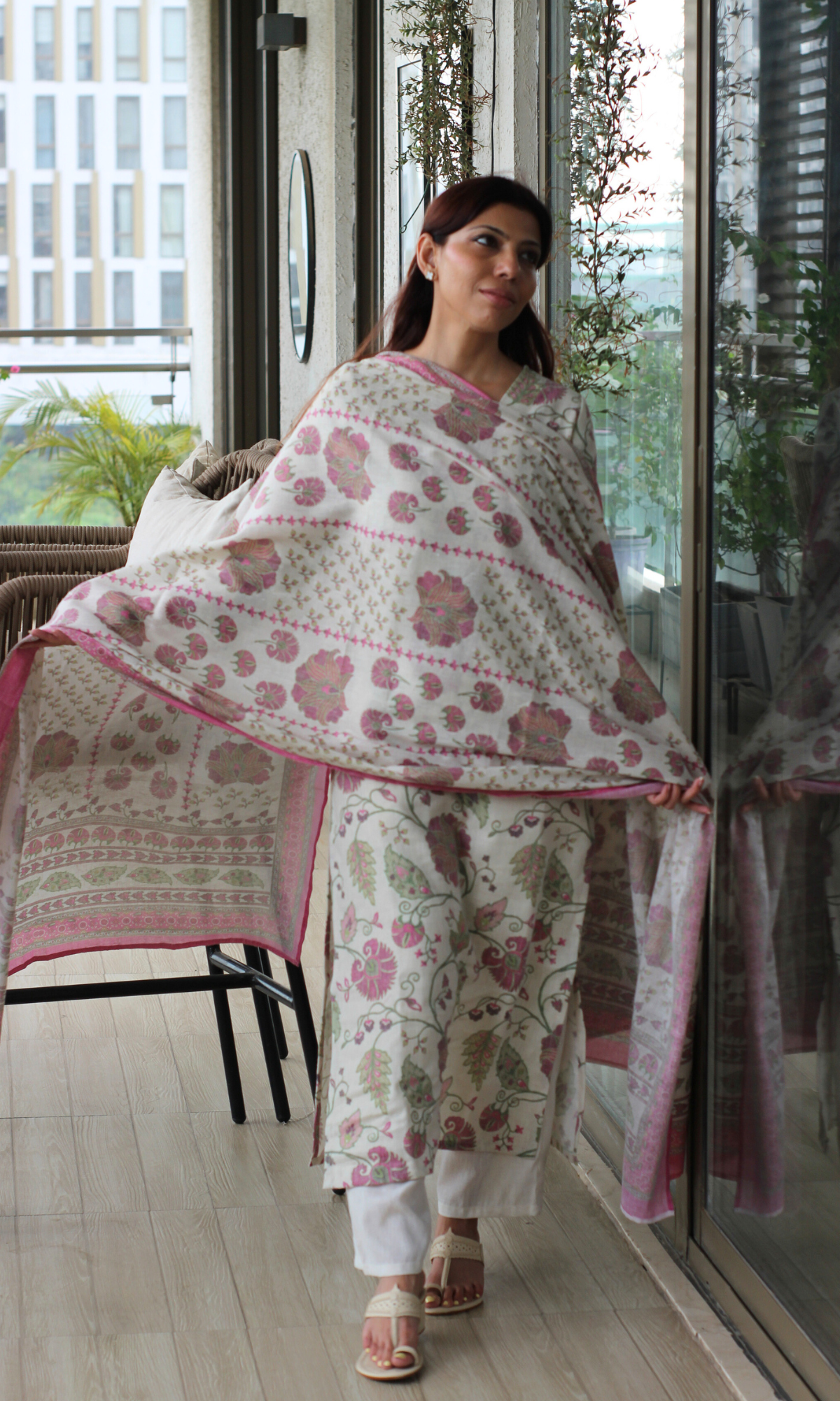 Ivory Bloom Kurta, Dupatta with Textured Cotton Pants