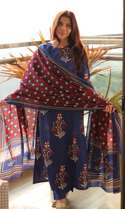 Cotton Neelam Gul Mughal Print Kurta, Contrast Printed Dupatta & Pants