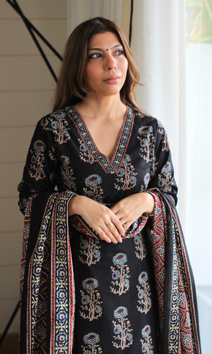 Gauhar Phool Block Print Kurta, Cotton Printed Dupatta & Afghani Pants