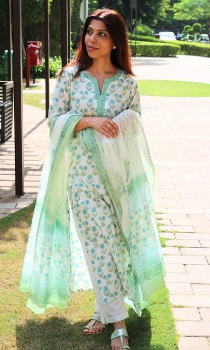 White Morning Dew Handblock Printed Kurta, Dupatta & Cotton Pants