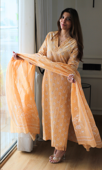 Melon Block Print Kurta, Dupatta & Cotton Pants