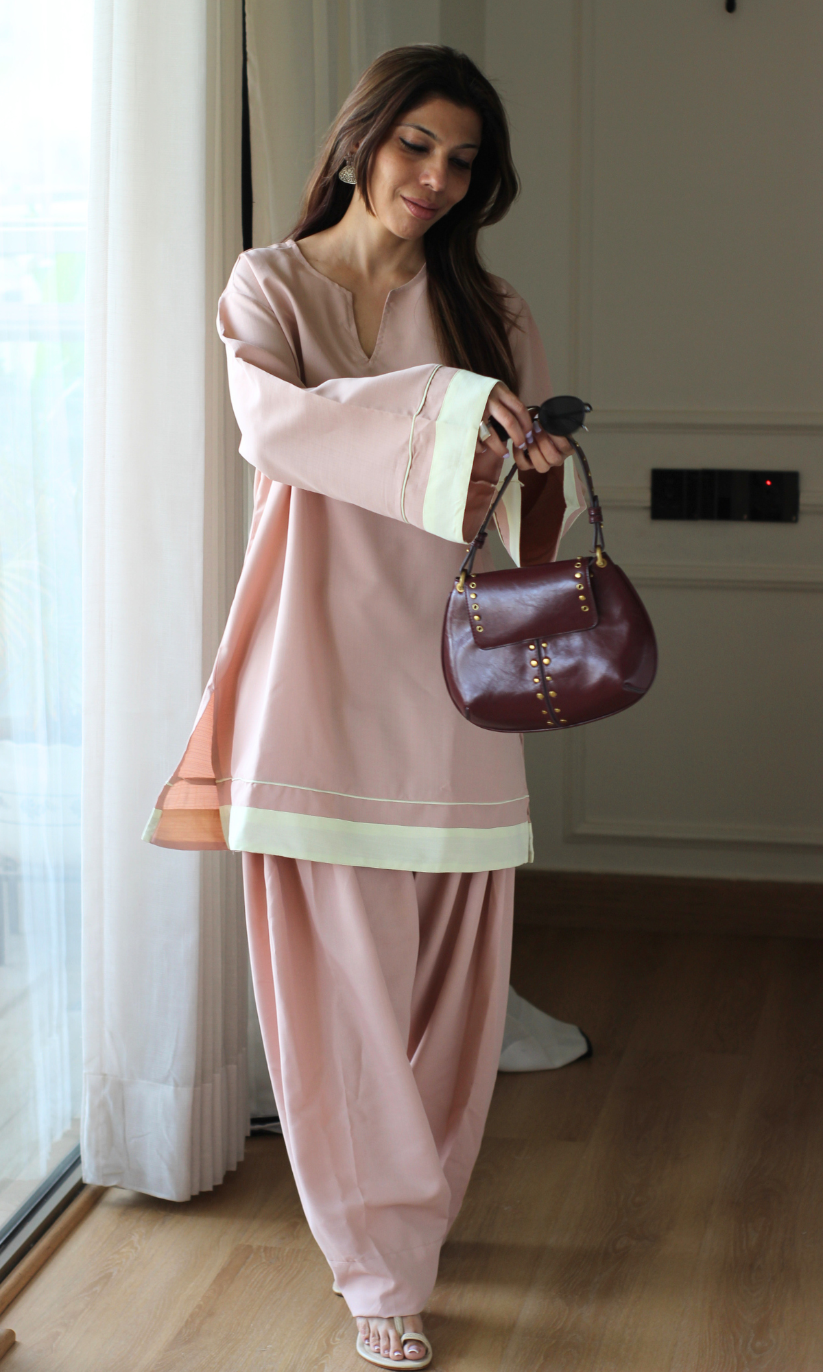 Dusty Rose Contrast Detailed Kurta with Farshi Salwaar