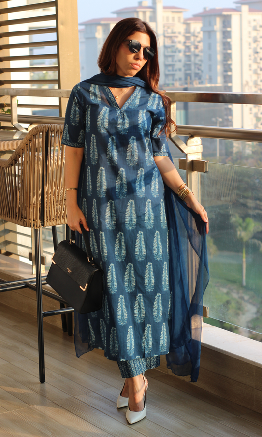 Indigo Leaf Printed Half Sleeves Cotton Kurta, Pant & Kota Doria Dupatta