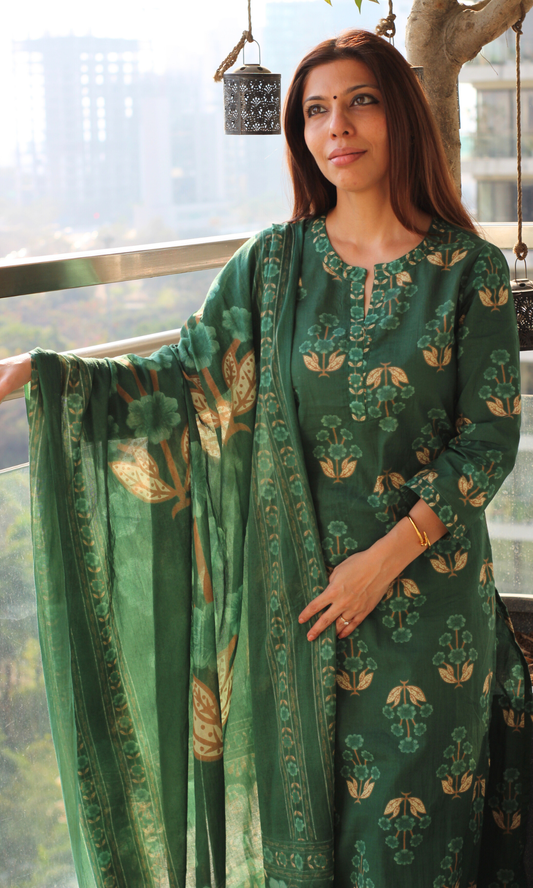 Green Mughal Gulistan Kurta, Dupatta & Cotton Pants