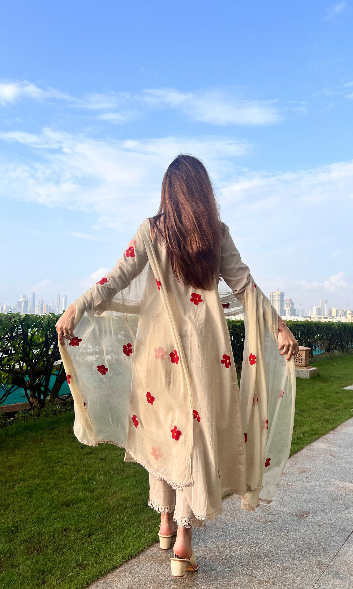 Ivory Floret Handbrush Painted Kali Kurta, Cotton Pants & Handpainted Chiffon Dupatta