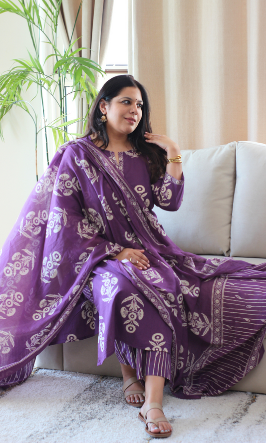 Iris Purple Cotton Mughal Boota Kurta, Dupatta with Printed Pants