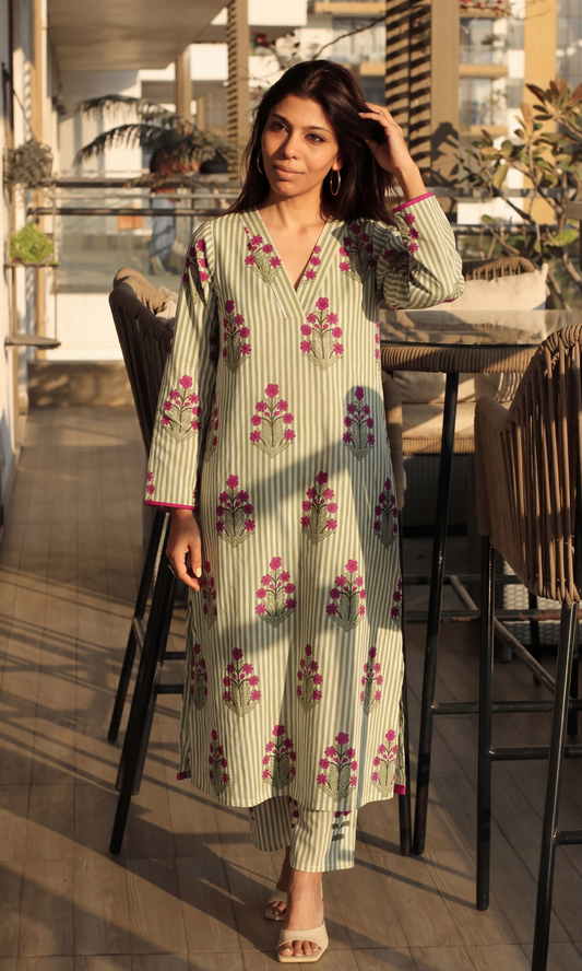 Cotton Green Striped Mughal Print Kurta & Pants
