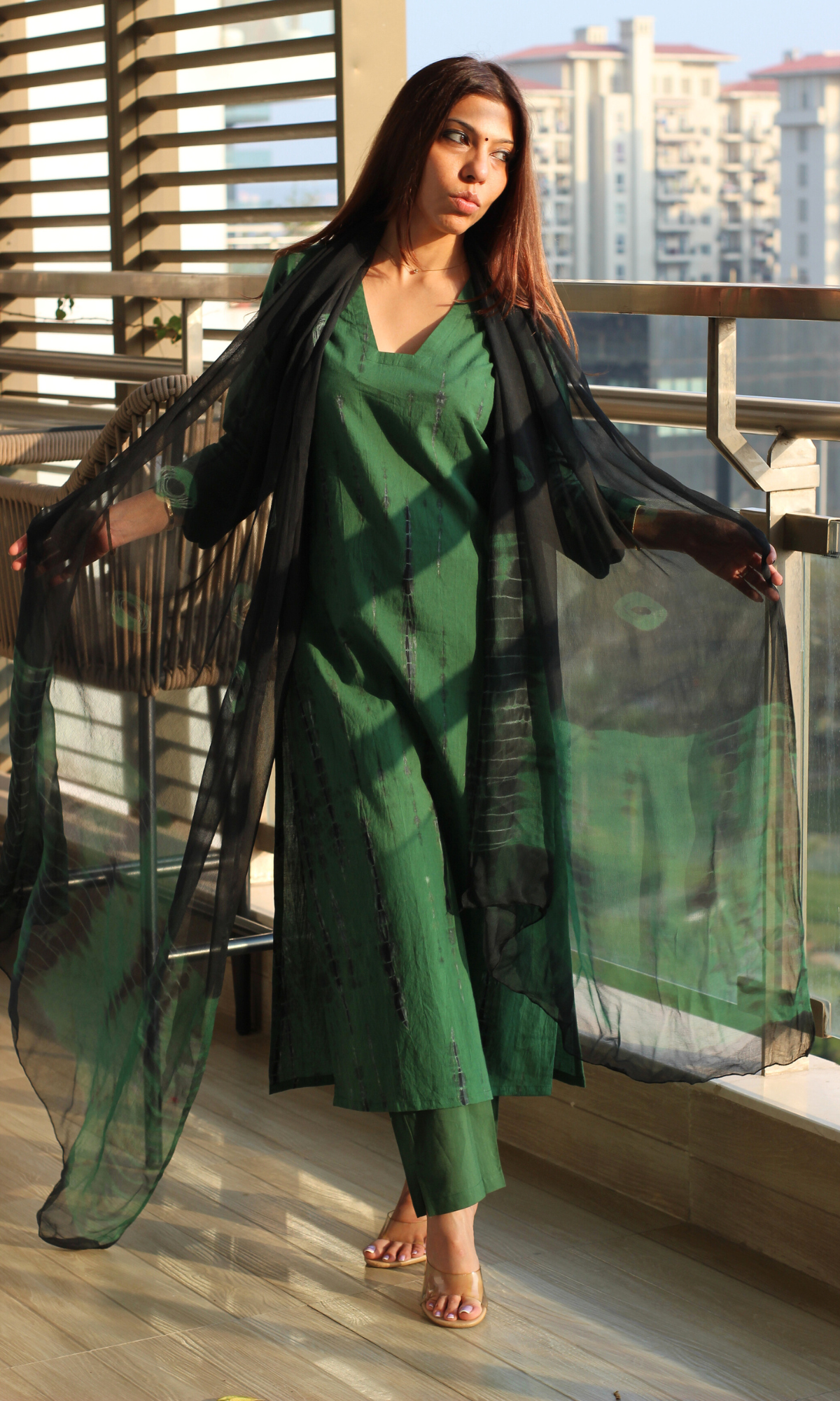 Deep Green & Black Tie & Dye Kurta, Shibori Chiffon Dupatta & Cotton Pants