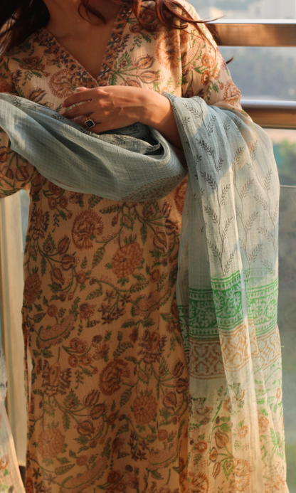 Kota Doria Beige Aqua Handblock Kalamkari Kurta, Dupatta & Cotton Pants