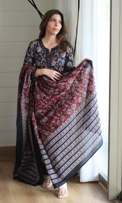 Nazma Sanganeri Print Cotton Kurta,Dupatta & Cotton Pants