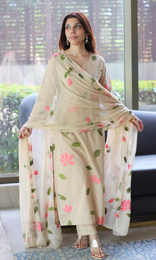 Cotton Tan & Pink Hand Brush Painted Kurta, Chiffon Handpainted Dupatta & Cotton Pants
