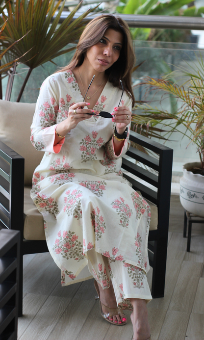 Cotton Off White & Peach Mughal Print Kurta & Pant