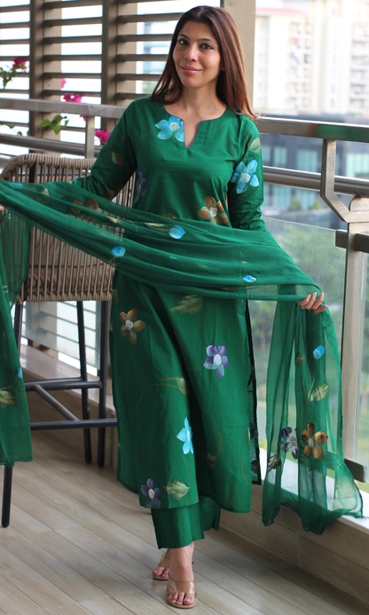 Jewel Green Hand Brush Painted Kurta, Chiffon Handpainted Dupatta & Cotton Pants