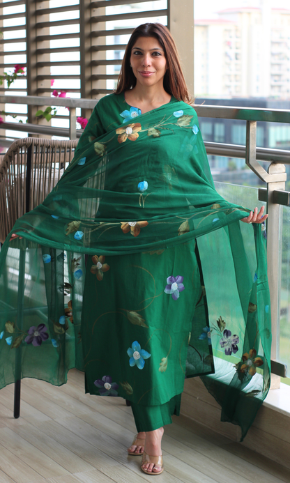 Jewel Green Hand Brush Painted Kurta, Chiffon Handpainted Dupatta & Cotton Pants