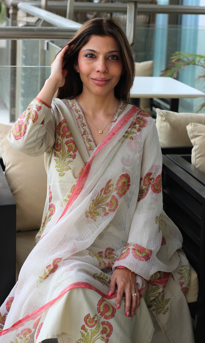 Saira Sorbet Flower Handblock Print Kurta, Pant and Kota Doria Printed Dupatta