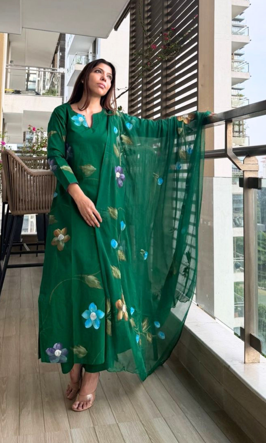 Jewel Green Hand Brush Painted Kurta, Chiffon Handpainted Dupatta & Cotton Pants