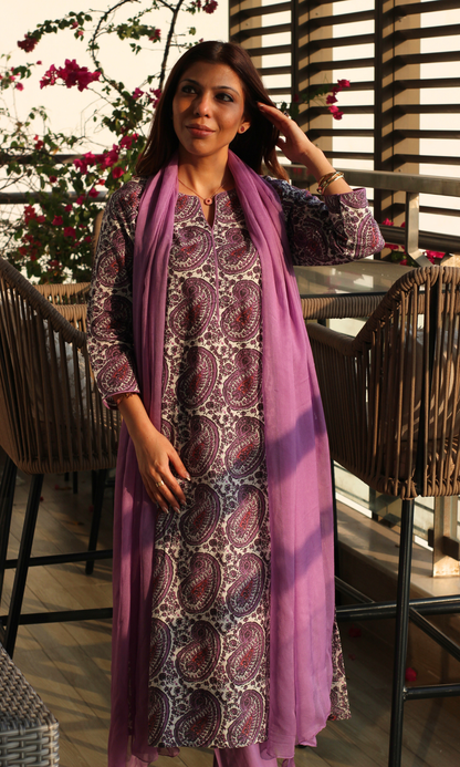 Cotton Lilac Paisley Printed Kurta, Cotton Pants & Chiffon Dupatta