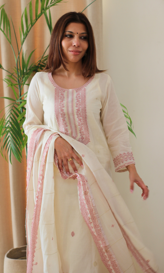 Cotton Off White & Red Woven Thread Work Kurta and Dupatta