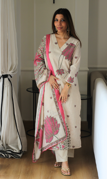 Kamalini Pink Linen Blend Kurta, Dupatta & Cotton Pants