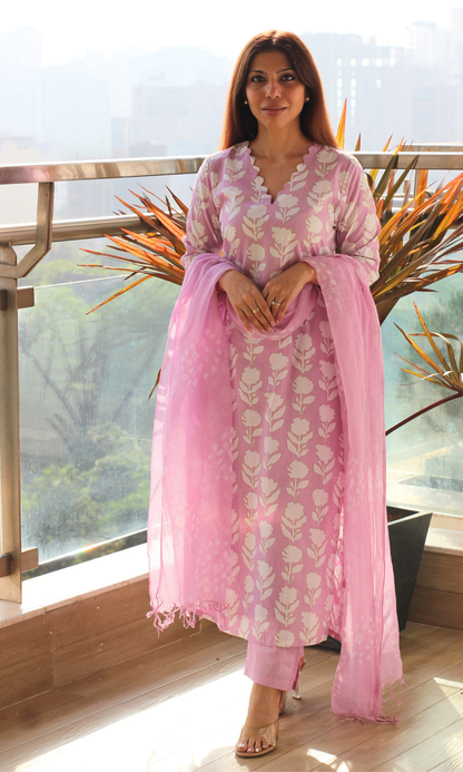 Cotton Lilac Flower Print Kurta, Solid Pants & Kota Doria Shibori Dupatta