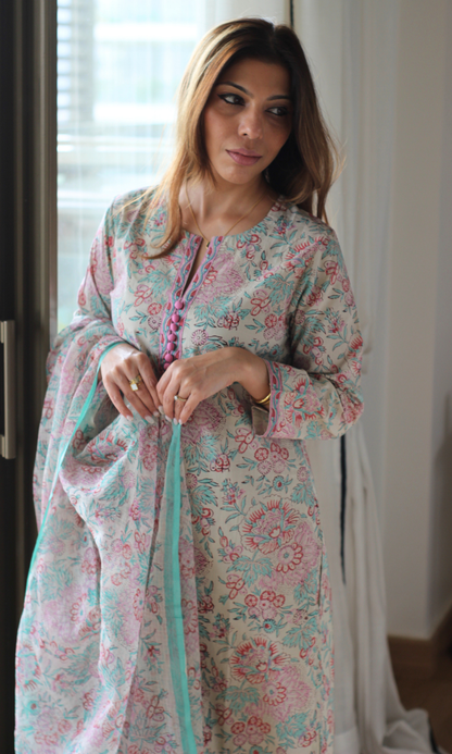 Sapna pink & aqua handblock Kurta, Pants & Kota Doria Dupatta