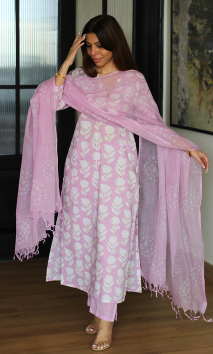 Cotton Lilac Flower Print Kurta, Solid Pants & Kota Doria Shibori Dupatta