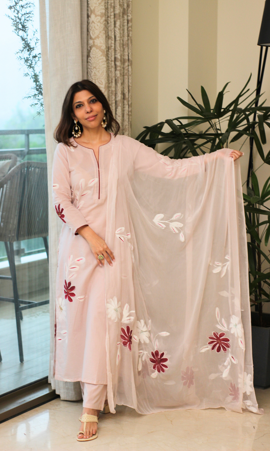 Pale Pink & Maroon Hand Painted Kurta, Chiffon Dupatta & Cotton Pants