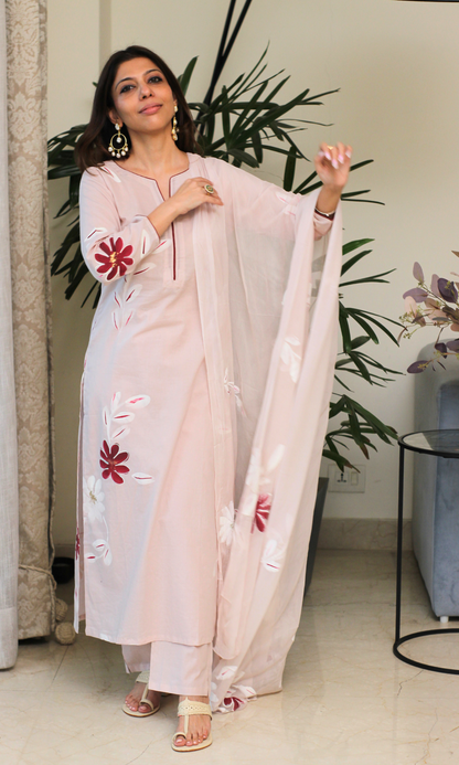 Pale Pink & Maroon Hand Painted Kurta, Chiffon Dupatta & Cotton Pants
