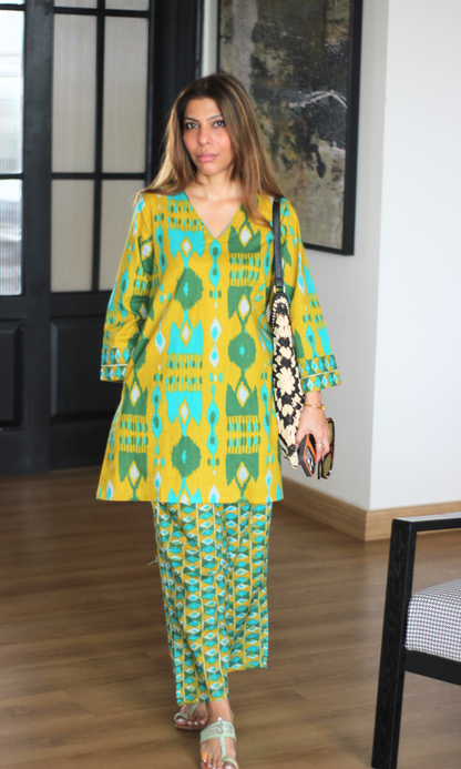 Yellow Geometric Anti Fit Kurta & Printed Pants