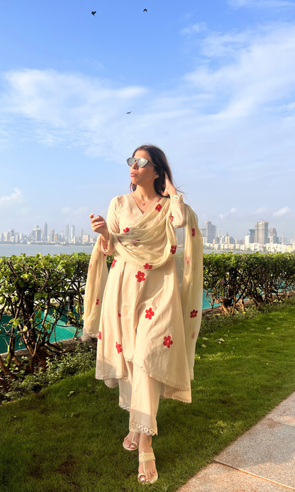Ivory Floret Handbrush Painted Kali Kurta, Cotton Pants & Handpainted Chiffon Dupatta