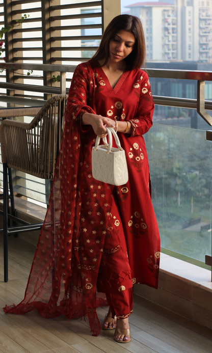 Red Rangreza Gold Handblock Mughal Print Kurta, Cotton Pants & Kota Doria Dupatta