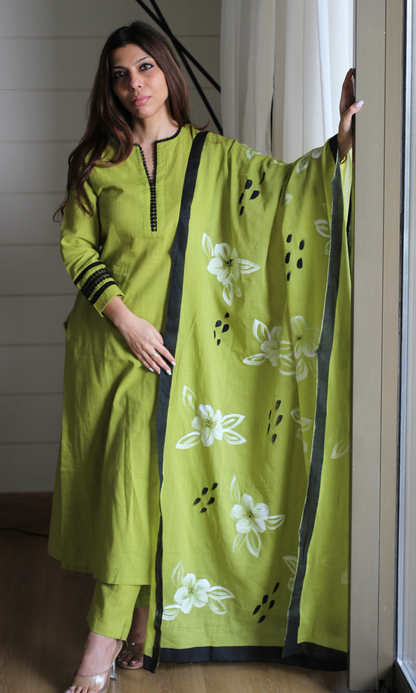 Olive Slub Black Laced Kurta, Pant & Mul Handpainted Dupatta