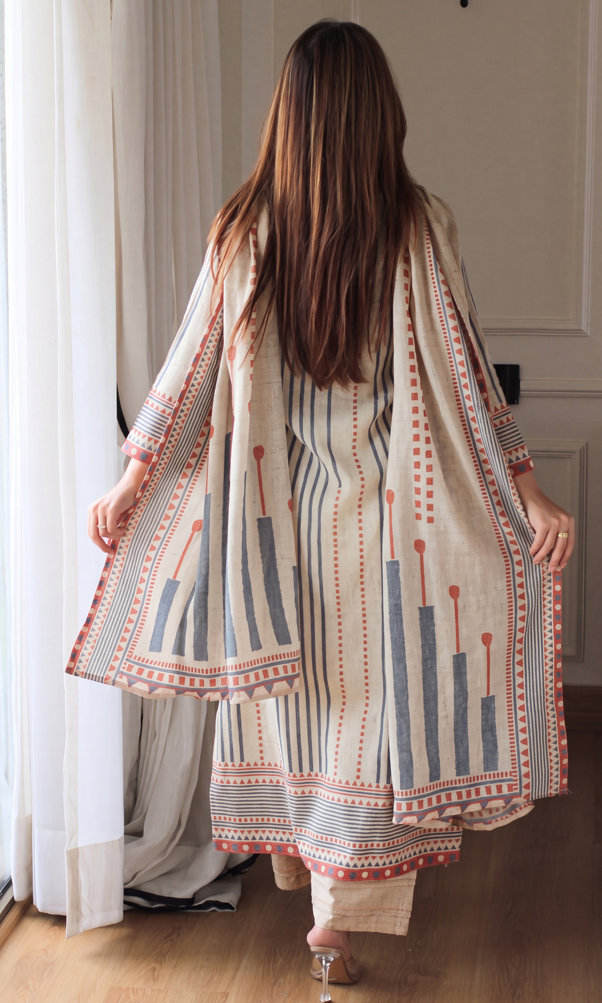 Dawn Glow Linen Blend Kurta, Dupatta & Cotton Pants