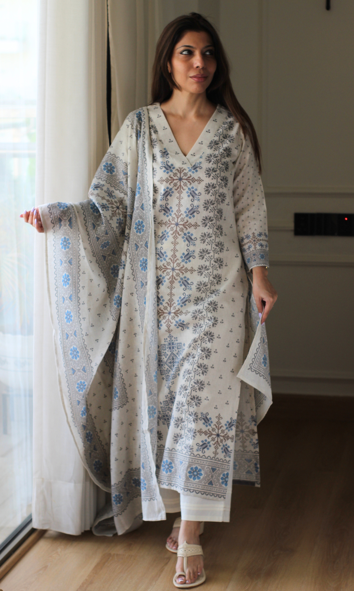 Linen Blend Ivory Blue Mosaic Kurta , Dupatta with Cotton Pants