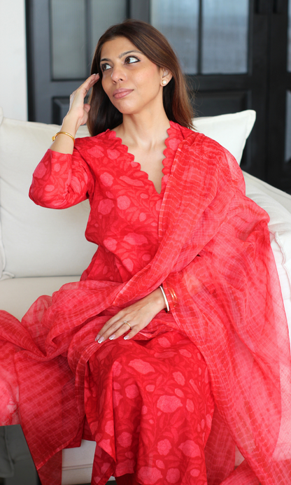 Red Romance Dabu Texture Cotton Kurta, Pant & Kota Doria Shibori Dupatta