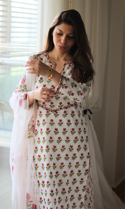 Cotton White & Red Flower Boota Print Kurta, Pants & Kota Doria Handblock Mughal Dupatta