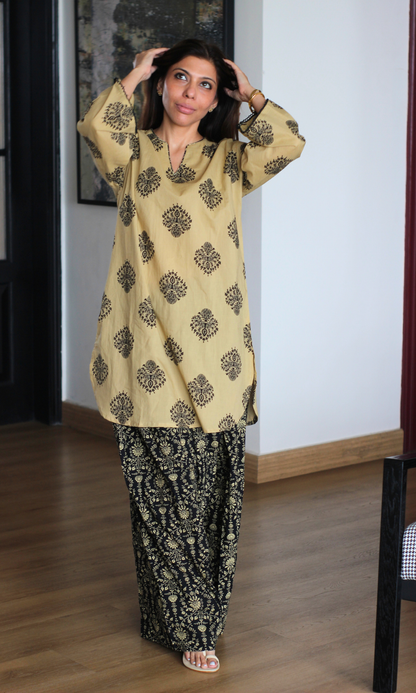 Amina Black Kalamkari Kurta & Farshi Salwaar