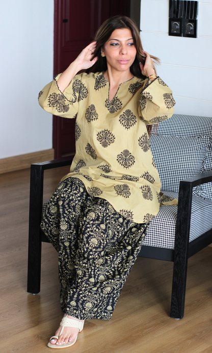 Amina Black Kalamkari Kurta & Farshi Salwaar