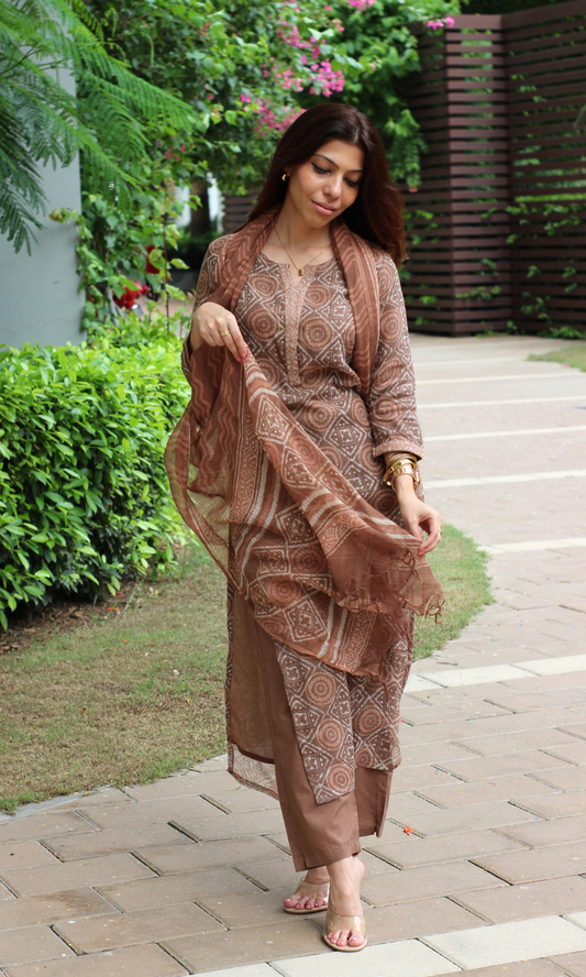 Kota Doria Sandalwood Handblock Print Kurta, Dupatta with Cotton Pants