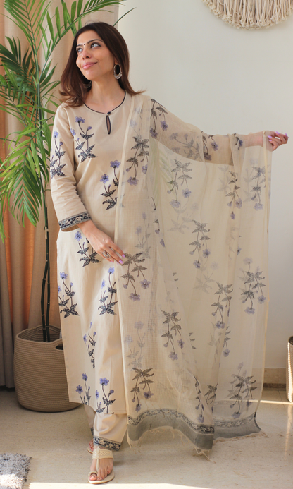 Saira Nilofar Boota Print Kurta, Kota Dupatta & Cotton Pants
