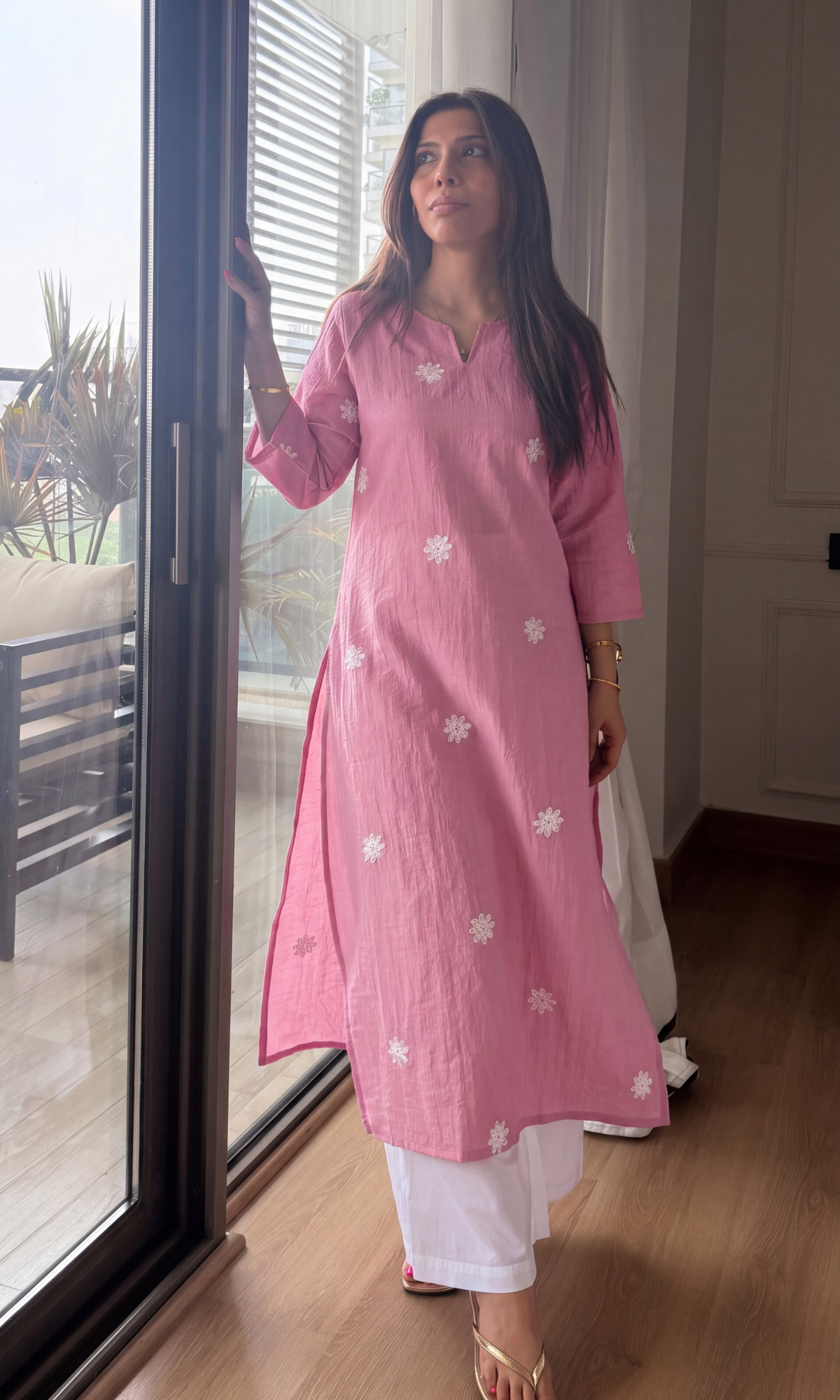 Pink Flower Embroidered Kurta